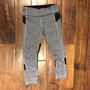LULU LEMON SIZE 6 SPEED CROP